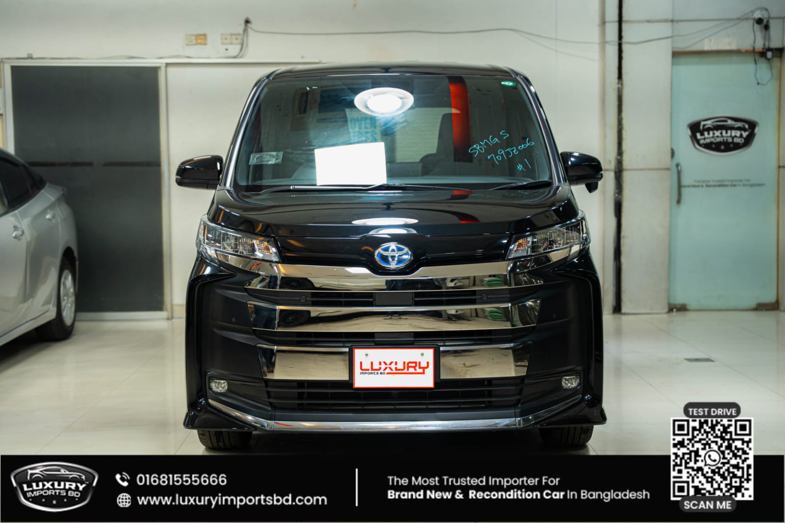 TOYOTA NOAH 2022 HYBRID