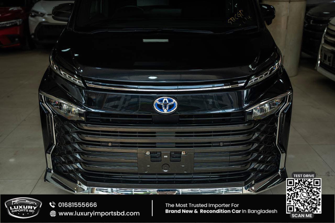 TOYOTA VOXY 2023 HYBRID