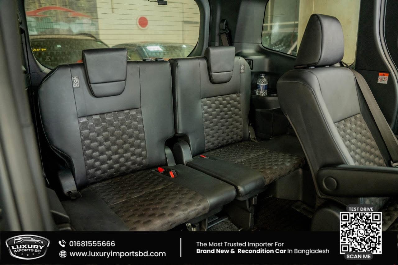 TOYOTA VOXY 2023 HYBRID